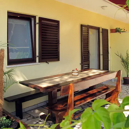 Banko - Pul408 By Interhome Peroj