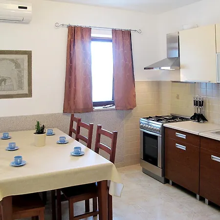 Banko - Pul408 By Interhome * Peroj